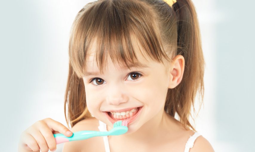 Tips For Selecting The Right Toothpaste Type For Your Family